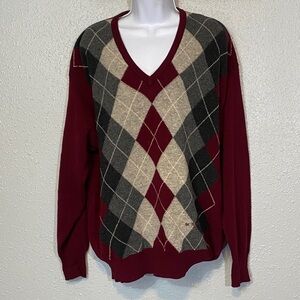 Lyle & Scott Burgundy and Gray Argyle V-Neck Sweater
